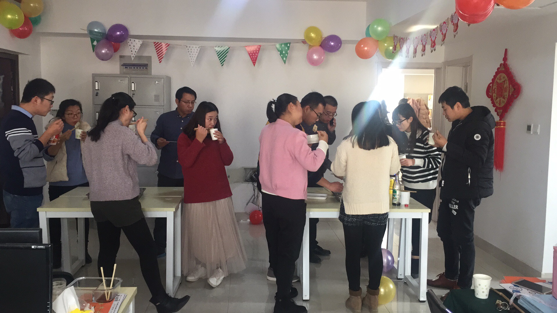 蓝网有爱|圣诞遇上冬至，祝您平安喜乐！