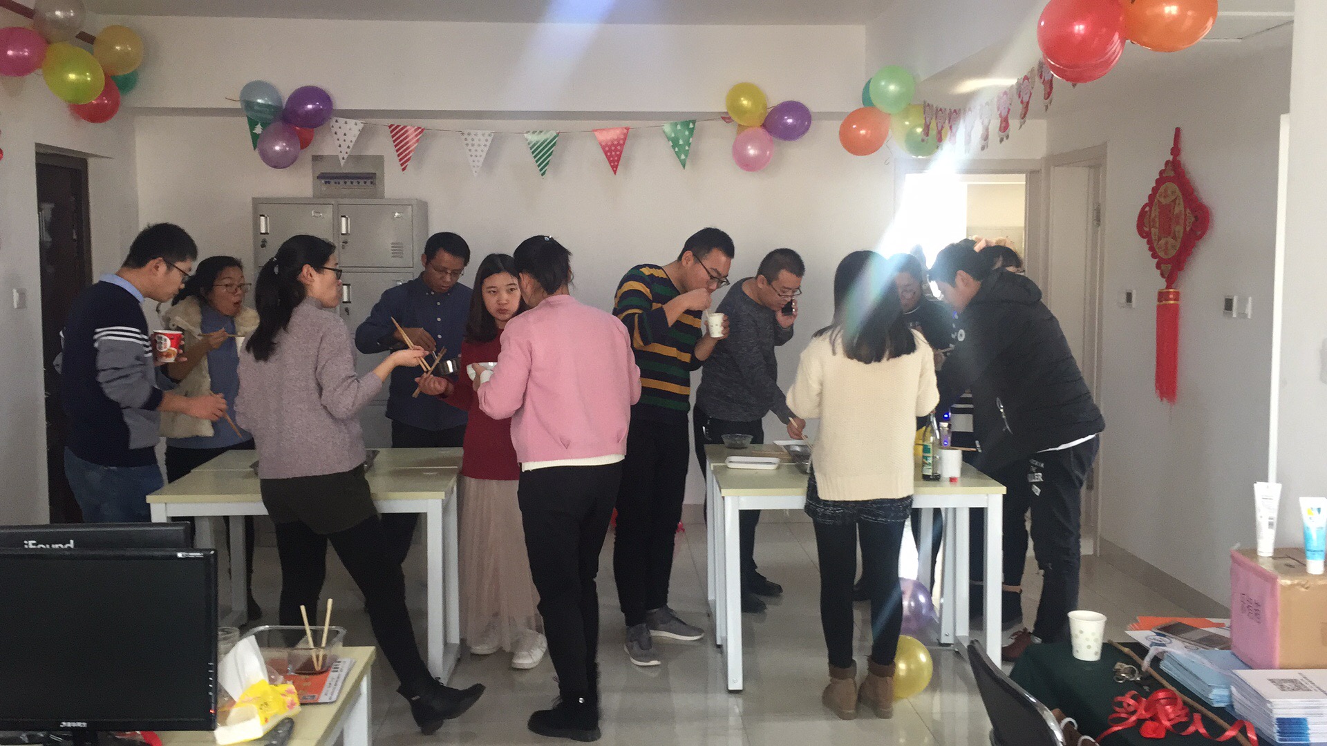 蓝网有爱|圣诞遇上冬至，祝您平安喜乐！